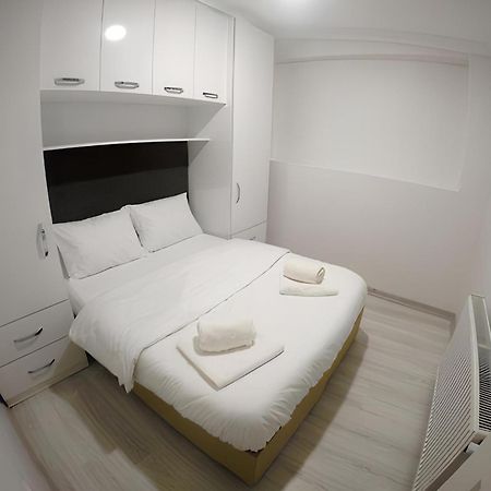 Cihangir Apart Istanboel Buitenkant foto